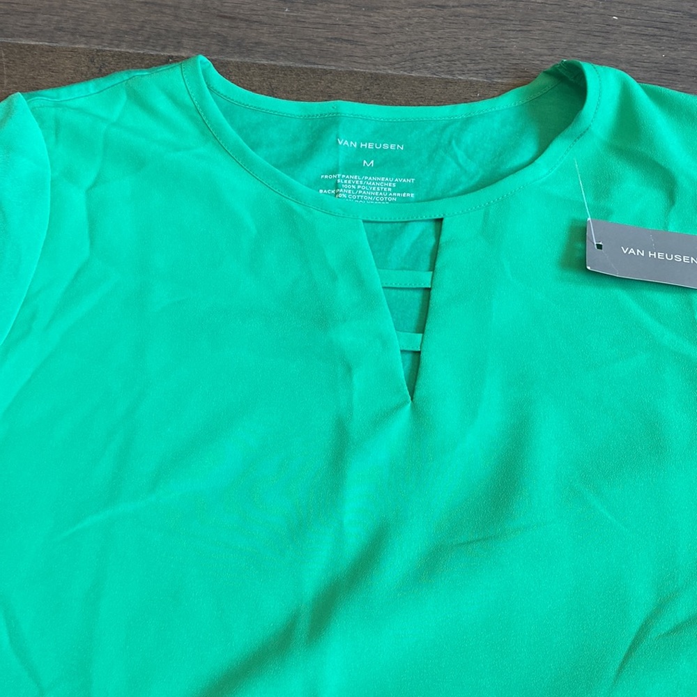 NWT - Van Heusen Shirt - Picture 2 of 6